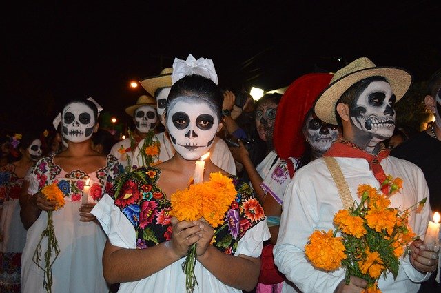 Noche de muertos