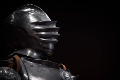 Yelmo Qué es, definición, tipos y en la religión