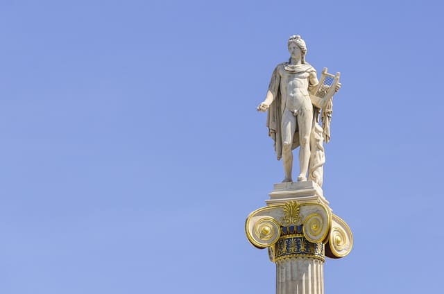 Estatua del dios Apolo