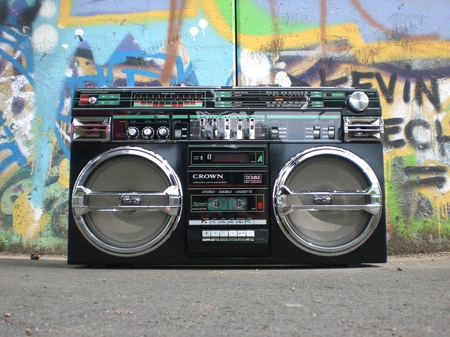 Reproductor de radio y cassette
