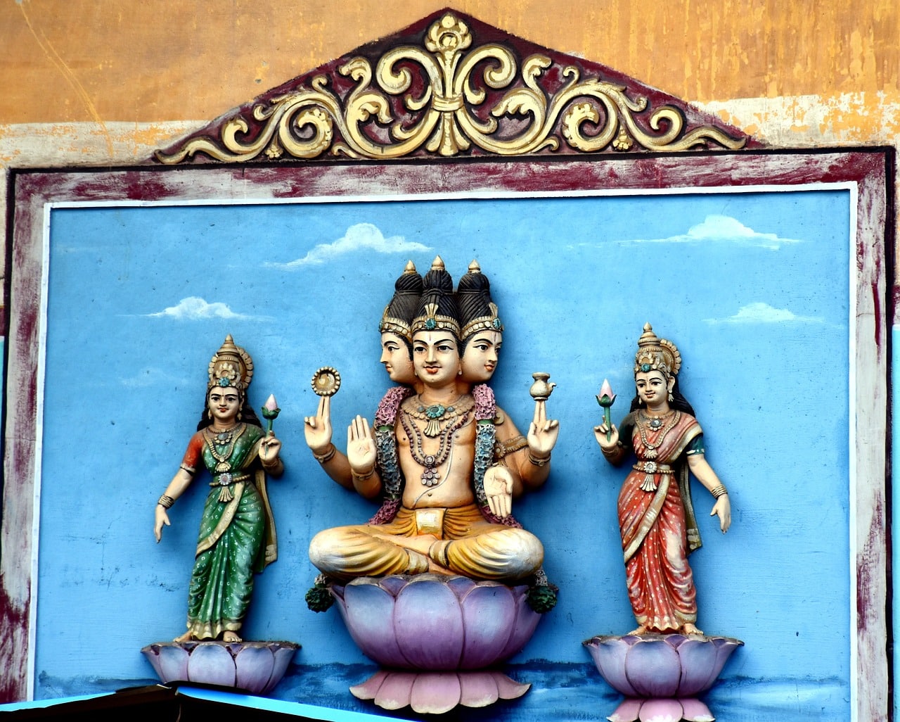 Estatua de Brahma