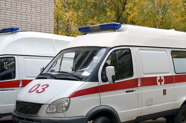 Ambulancia furgoneta traslado de enfermos